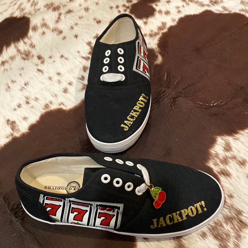 Bradford Exchange 2016 Jackpot Sneakers Women's Size 7.5